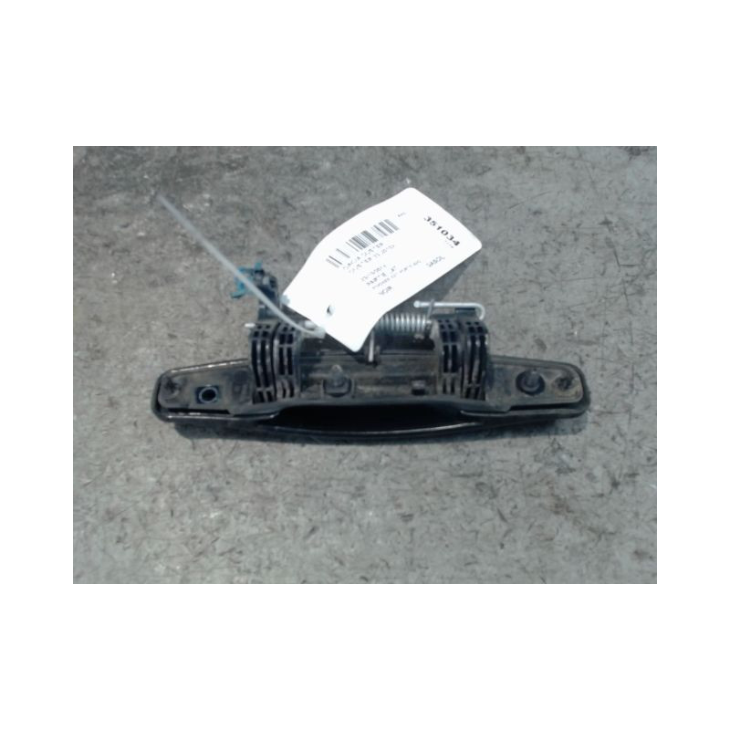POIGNEE EXTERIEURE PORTE AVANT GAUCHE DACIA DUSTER 2010-