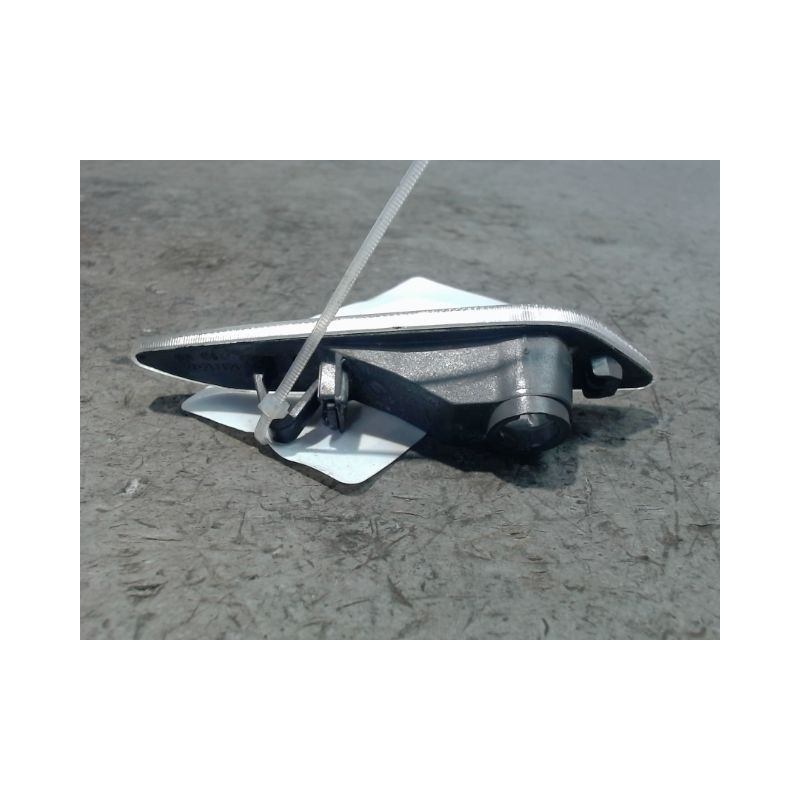REPETITEUR AILE DROIT LANCIA YPSILON 2003-
