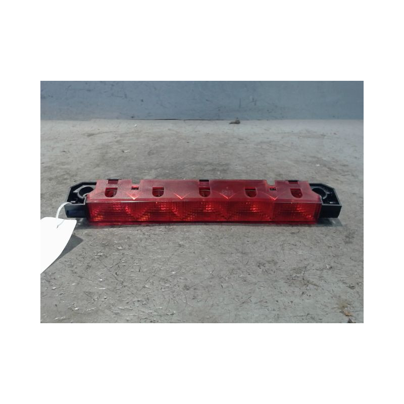 FEUX STOP SUPPLEMENTAIRE PEUGEOT 407