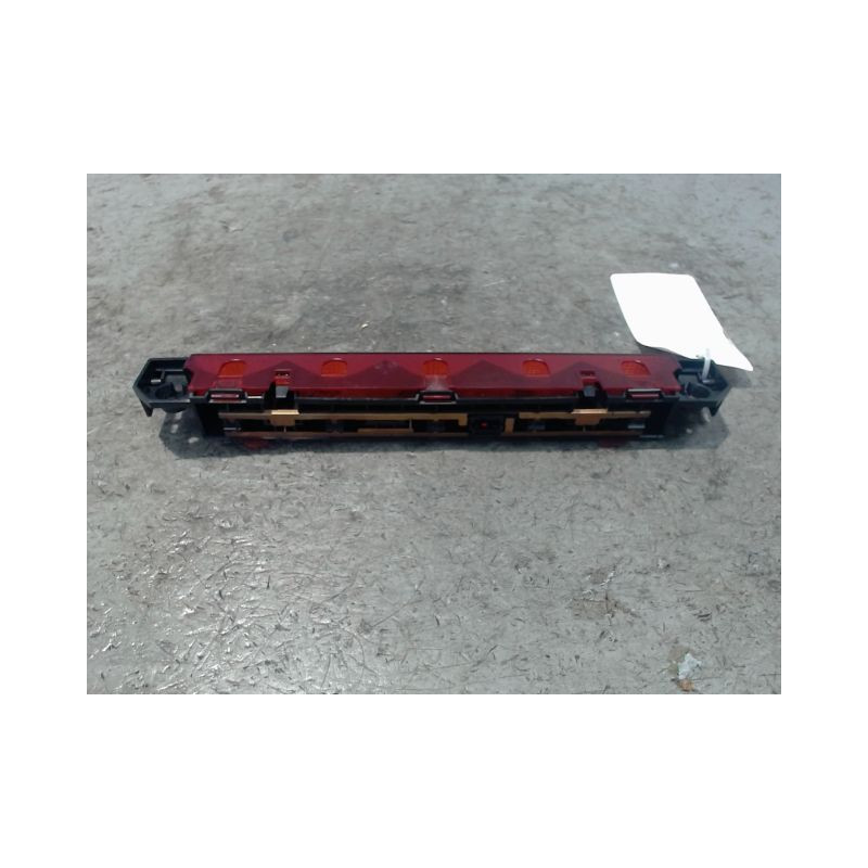 FEUX STOP SUPPLEMENTAIRE PEUGEOT 407