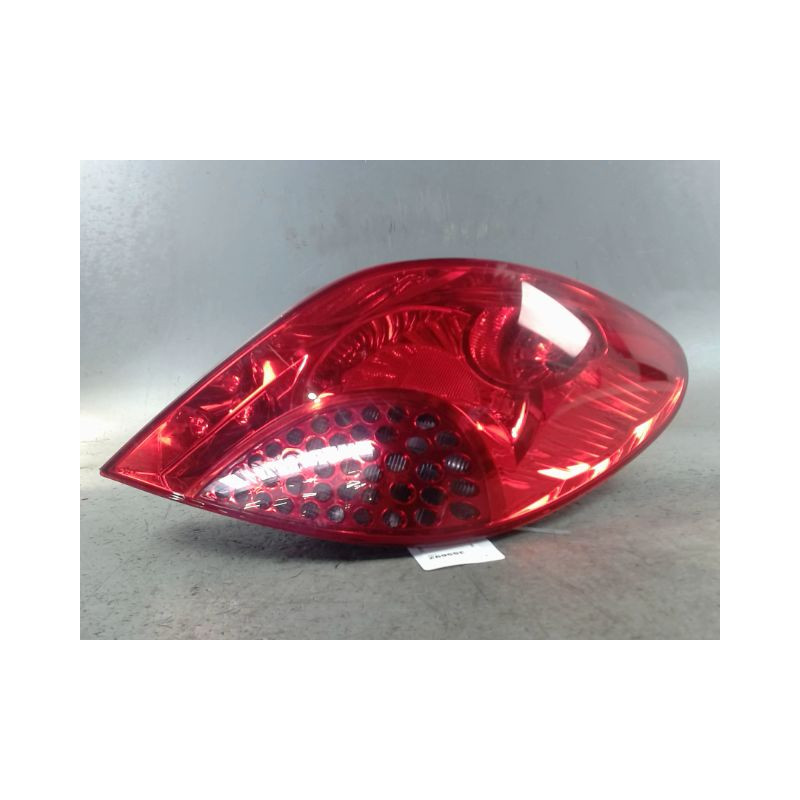 FEU ARRIERE DROIT PEUGEOT 207 5P