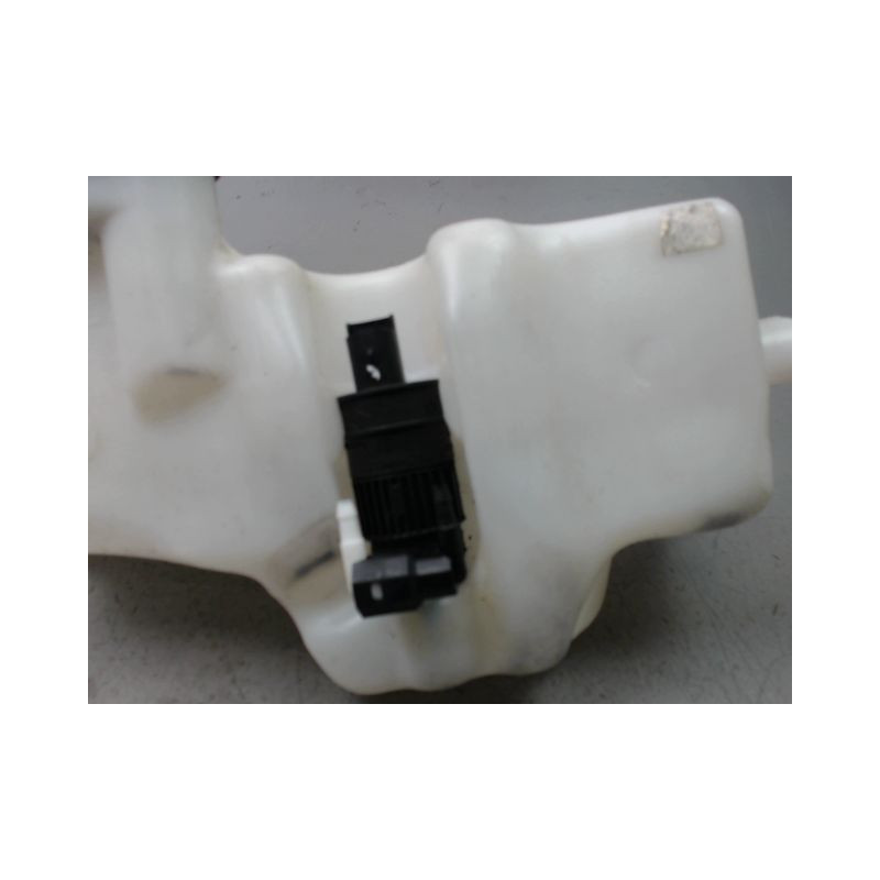 RESERVOIR LAVE-GLACE AVANT RENAULT CLIO CAMPUS II Phase 1 2006-2009