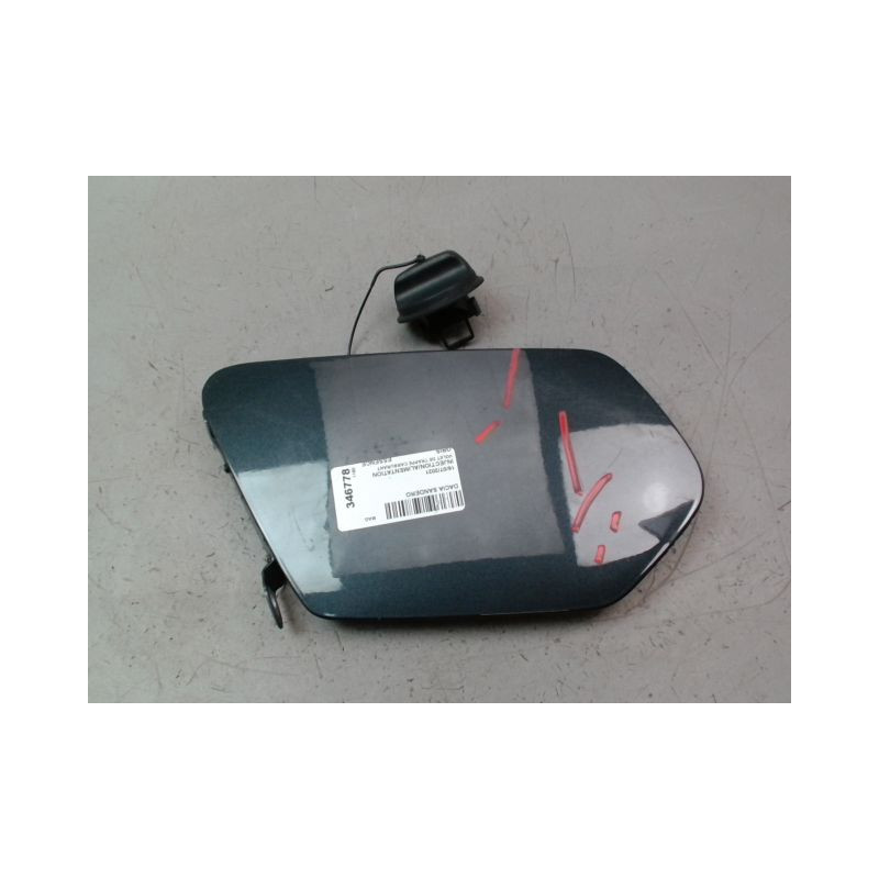 VOLET DE TRAPPE CARBURANT DACIA SANDERO
