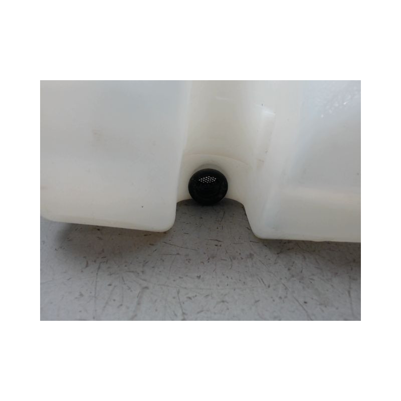 RESERVOIR LAVE-GLACE AVANT DACIA DUSTER BREAK Phase 1 2010-2013