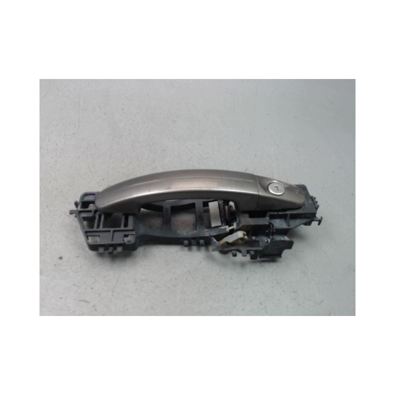 POIGNEE EXTERIEURE PORTE AVANT GAUCHE FORD FOCUS