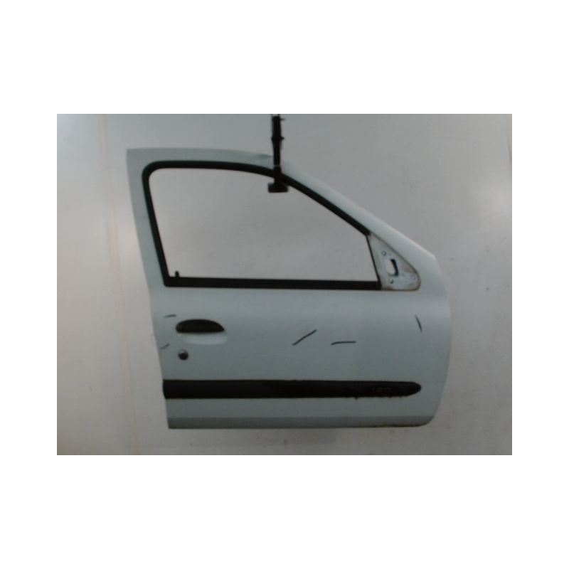 PORTE AVANT DROIT RENAULT CLIO