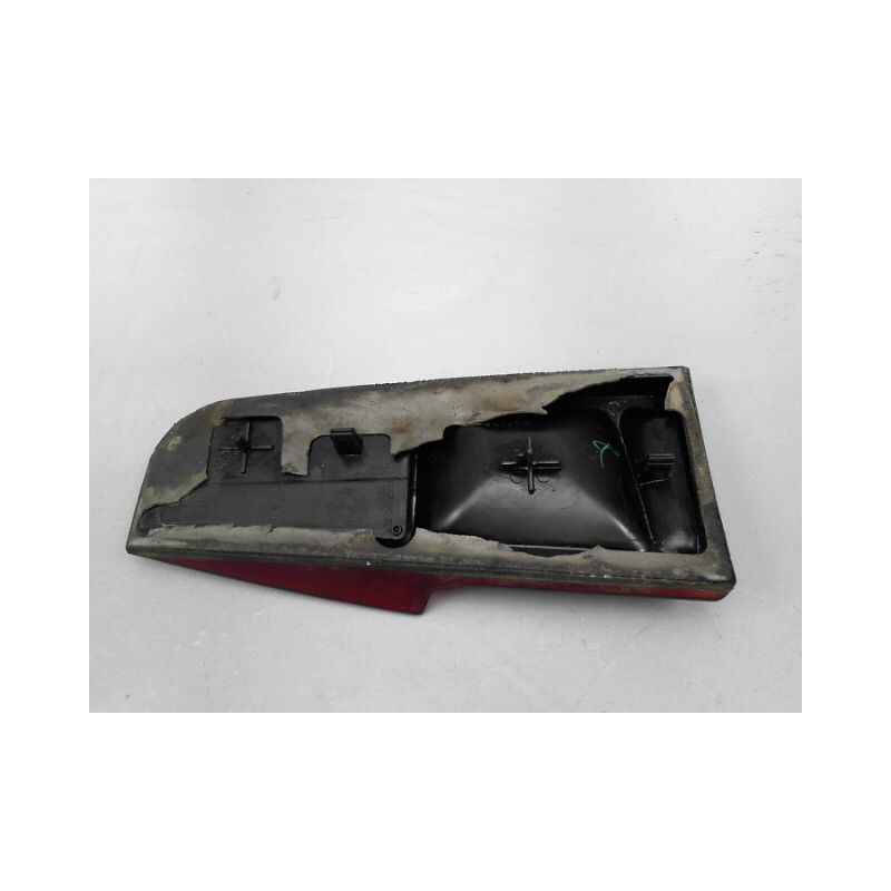 FEU ARRIERE INTERIEUR GAUCHE FIAT PUNTO