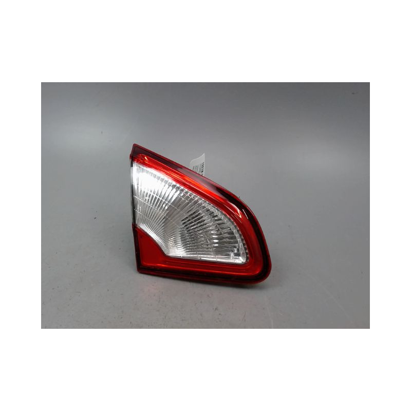 FEU ARRIERE INTERIEUR GAUCHE NISSAN QASHQAI BREAK I Phase 1 2007-2010