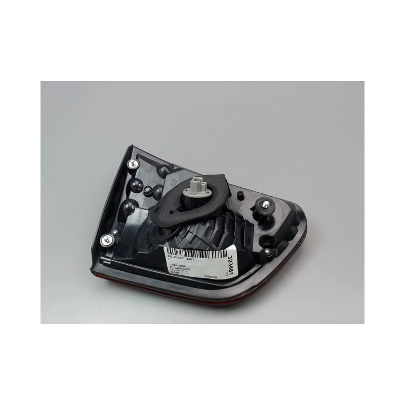 FEU ARRIERE INTERIEUR GAUCHE PEUGEOT 4007 BREAK 2007-2013