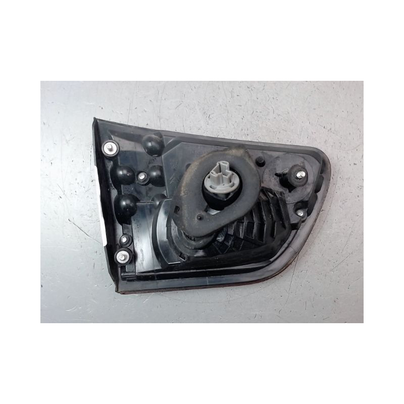 FEU ARRIERE INTERIEUR DROIT CITROEN C-CROSSER 2007-
