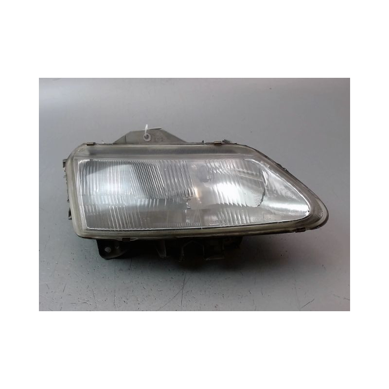 PHARE DROIT RENAULT LAGUNA I Phase 1 1994-1998