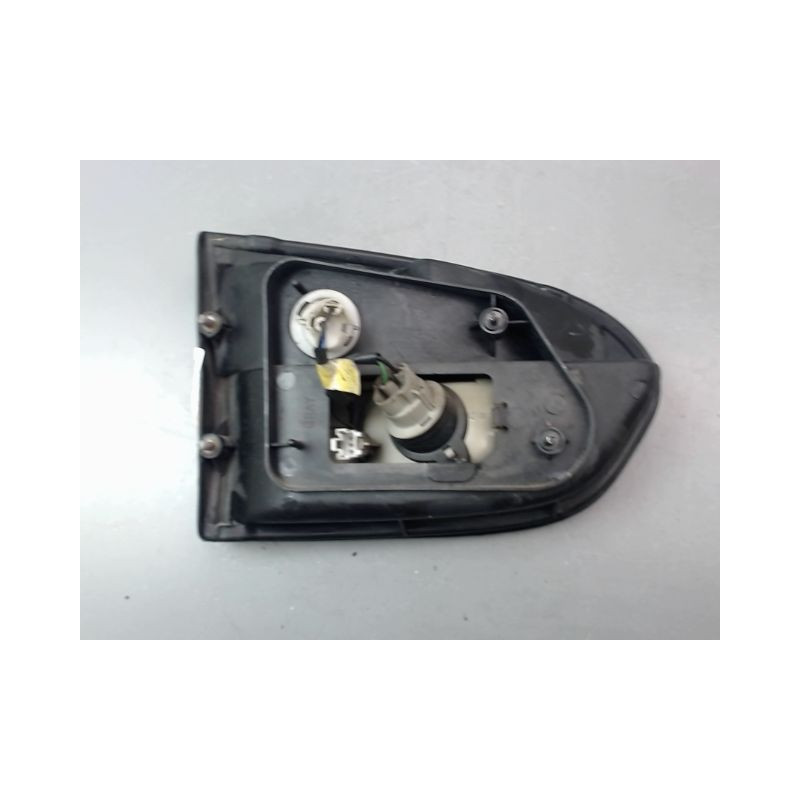 FEU ARRIERE INTERIEUR DROIT HYUNDAI H1 STAREX FG I PHASE 1 1997-2007