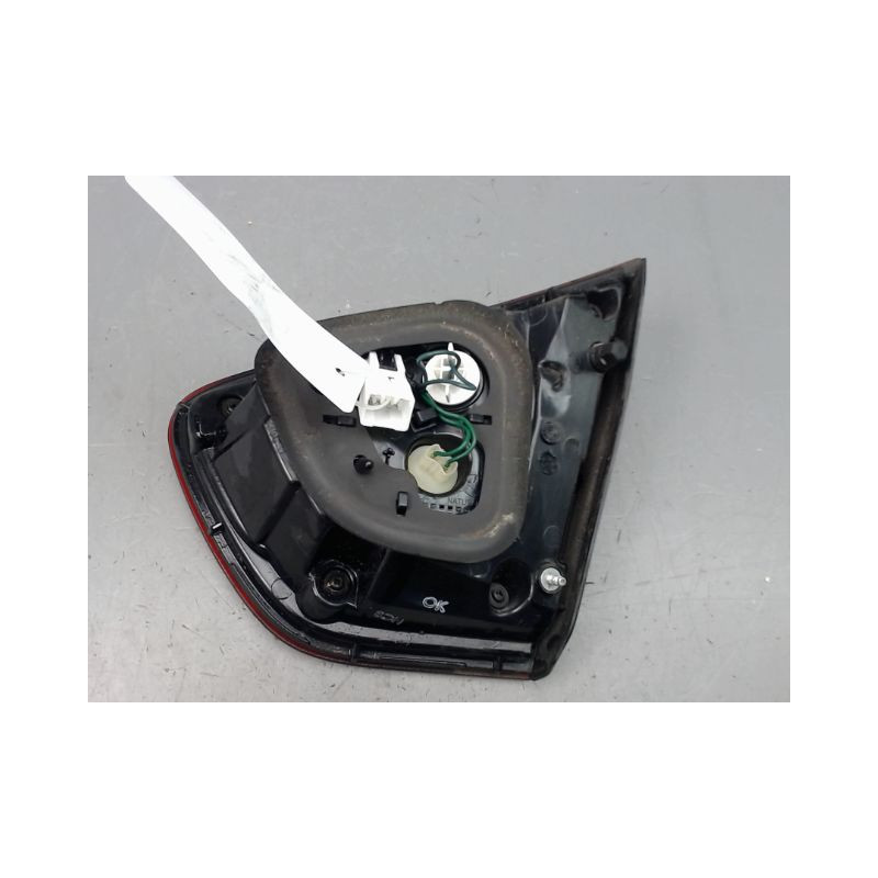 FEU ARRIERE INTERIEUR GAUCHE KIA RIO 2005-