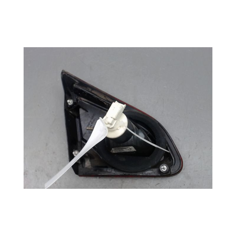 FEU ARRIERE INTERIEUR DROIT NISSAN QASHQAI BREAK I Phase 1 2007-2010