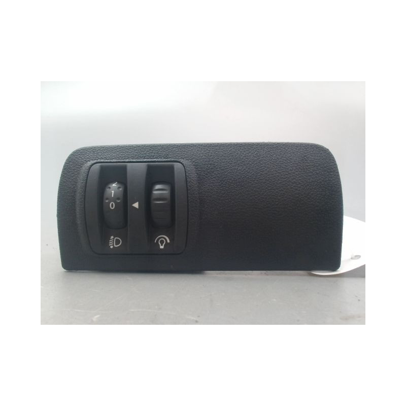 BOITIER PHARE ANTIBROUILLARD G RENAULT MEGANE III Phase 1 2008-2012