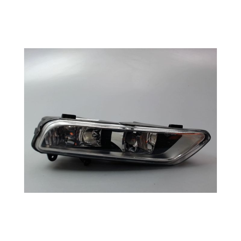 PHARE ANTIBROUILLARD AVANT DROIT VOLKSWAGEN PASSAT BERL. VI (36) 2010-...