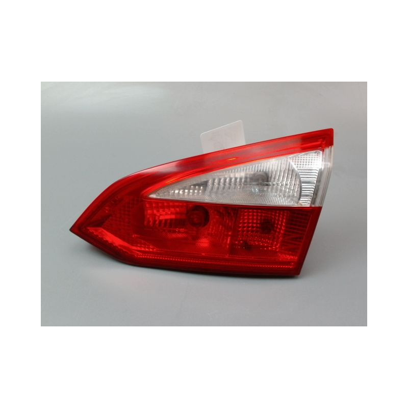 FEU ARRIERE INTERIEUR DROIT FORD FOCUS BREAK 2005-