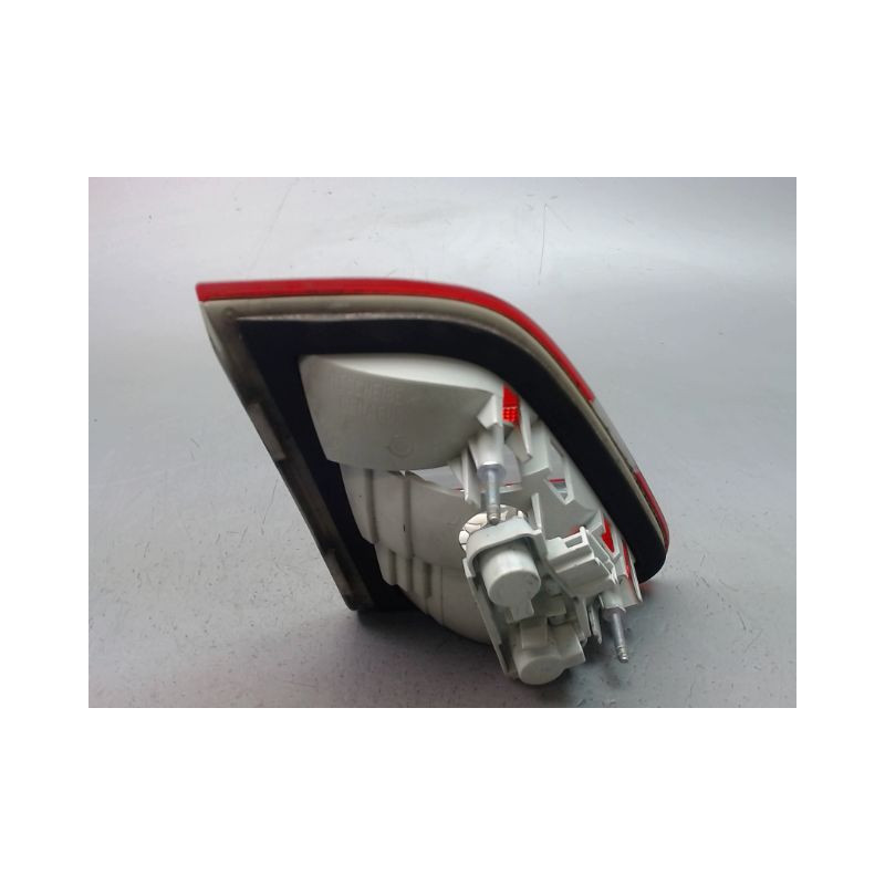 FEU ARRIERE INTERIEUR DROIT MERCEDES CLASSE B 2008-
