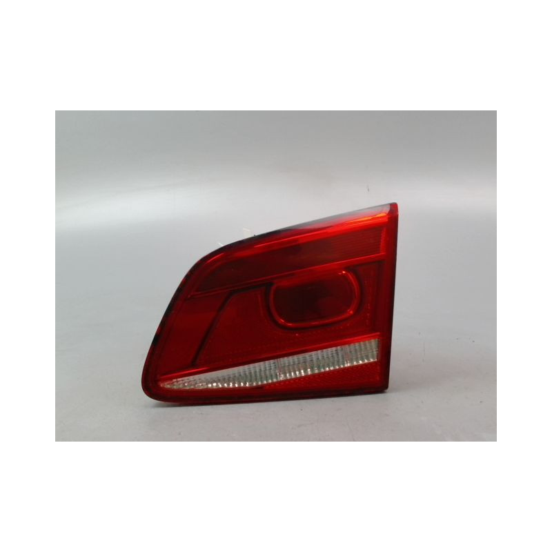 FEU ARRIERE INTERIEUR DROIT VOLKSWAGEN PASSAT BERL. VI (36) 2010-...