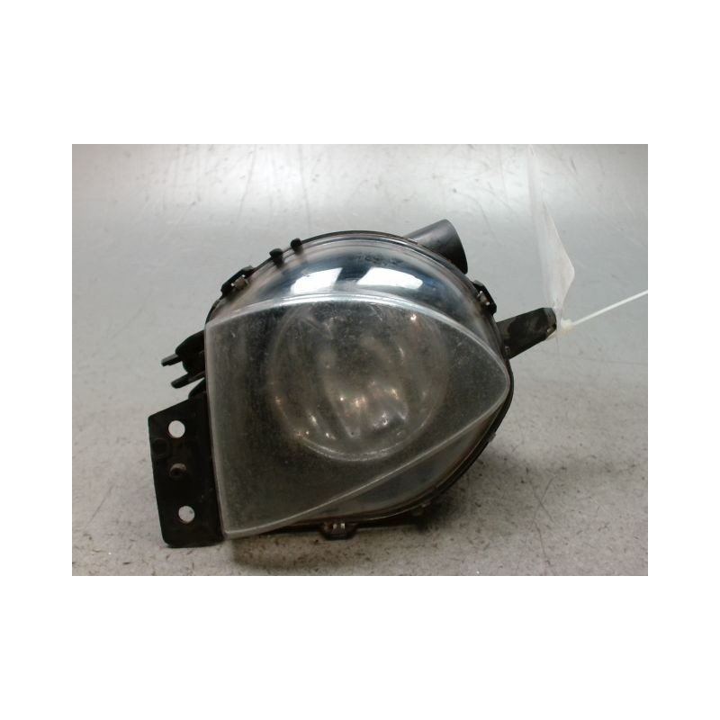 PHARE ANTIBROUILLARD AVANT GAUCHE B.M.W. SERIE 3