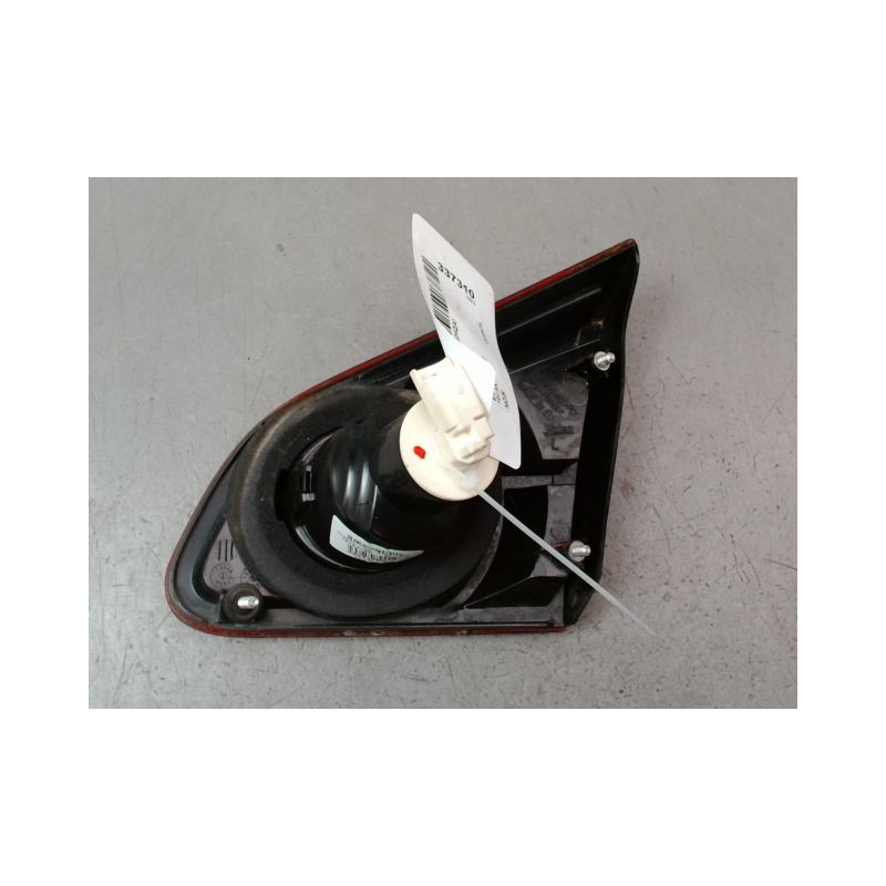 FEU ARRIERE INTERIEUR GAUCHE NISSAN QASHQAI BREAK I Phase 1 2007-2010
