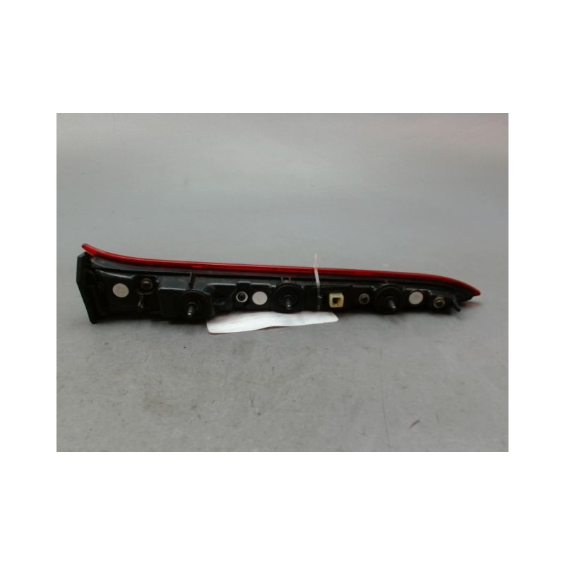 FEU ARRIERE INTERIEUR DROIT TOYOTA PRIUS 2004-