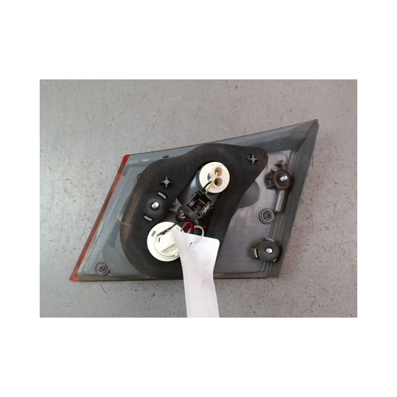 FEU ARRIERE INTERIEUR GAUCHE RENAULT LATITUDE BERL. 2010-...