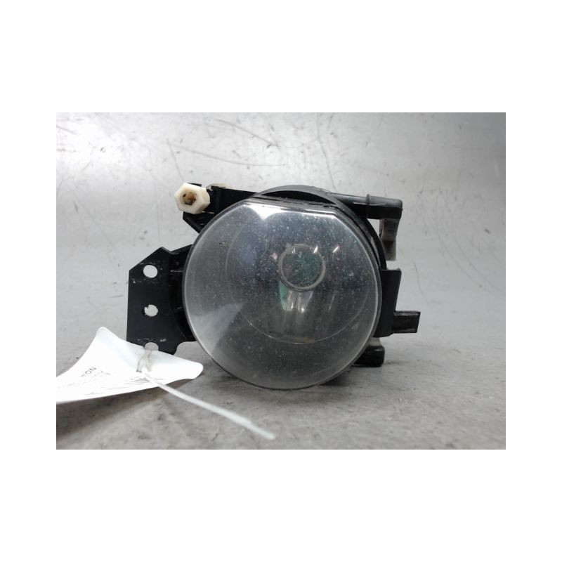 PHARE ANTIBROUILLARD AVANT GAUCHE B.M.W. SERIE 3