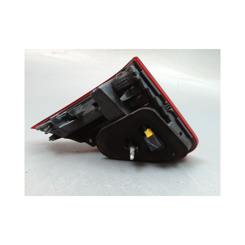 FEU ARRIERE INTERIEUR GAUCHE PEUGEOT 2008 Phase 1 2013-...