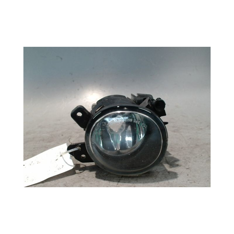 PHARE ANTIBROUILLARD AVANT DROIT MERCEDES CLASSE A 3P