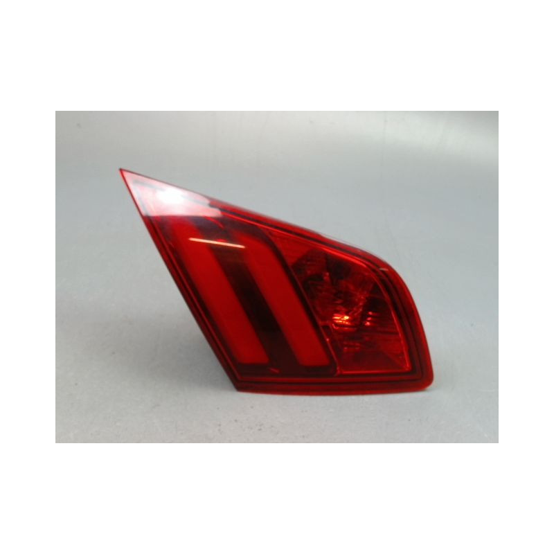 FEU ARRIERE INTERIEUR GAUCHE PEUGEOT 308 2011-