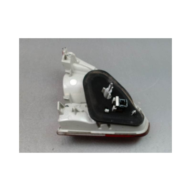 FEU ARRIERE INTERIEUR DROIT PEUGEOT 2008 Phase 1 2013-...