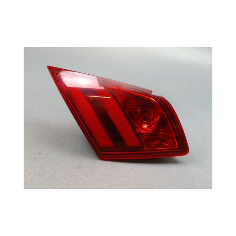 FEU ARRIERE INTERIEUR GAUCHE PEUGEOT 308 2011-