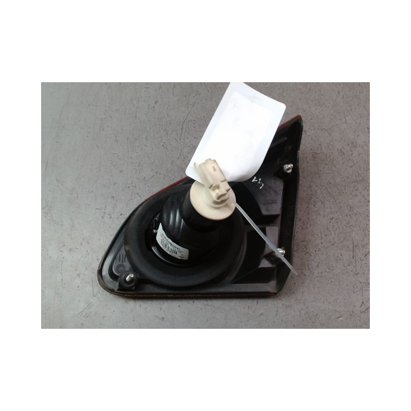 FEU ARRIERE INTERIEUR GAUCHE NISSAN QASHQAI BREAK I Phase 1 2007-2010