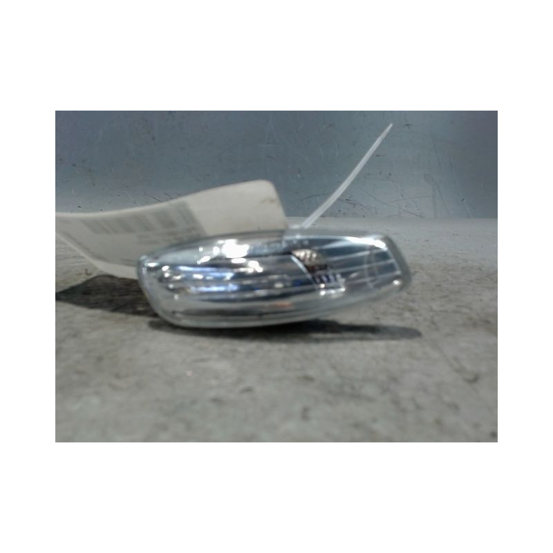 REPETITEUR RETROVISEUR DROIT PEUGEOT 308 2007-