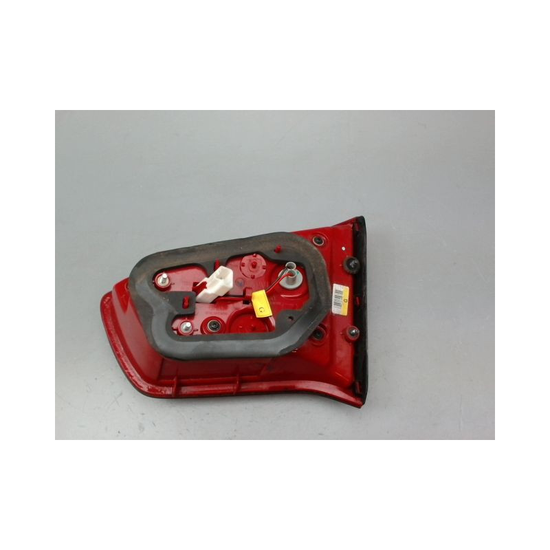 FEU ARRIERE INTERIEUR GAUCHE KIA SPORTAGE BREAK III PHASE 1 2010-2014
