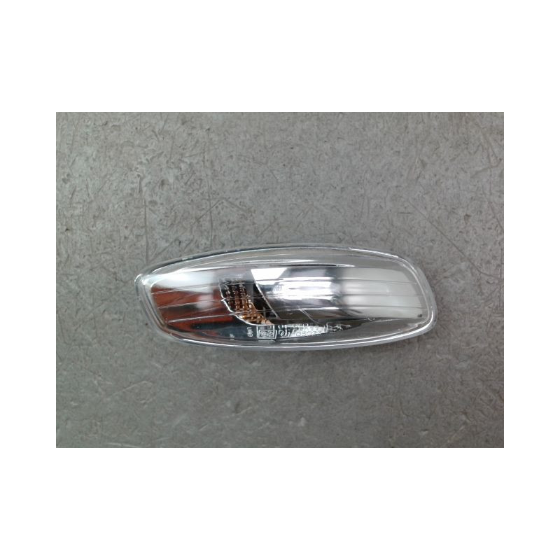 REPETITEUR RETROVISEUR DROIT PEUGEOT 207 2006-2013