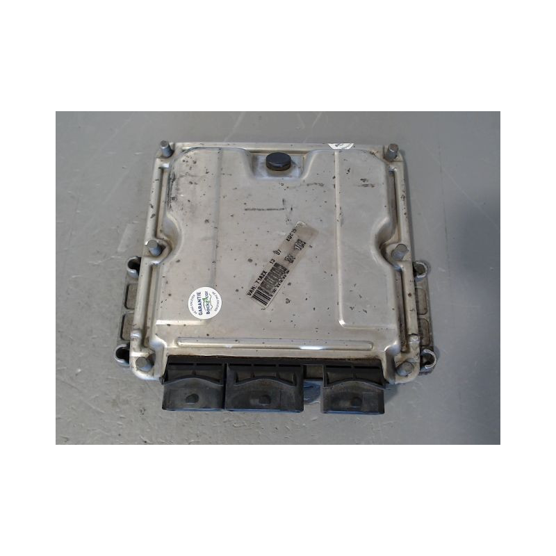 CALCULATEUR MOTEUR PEUGEOT 206