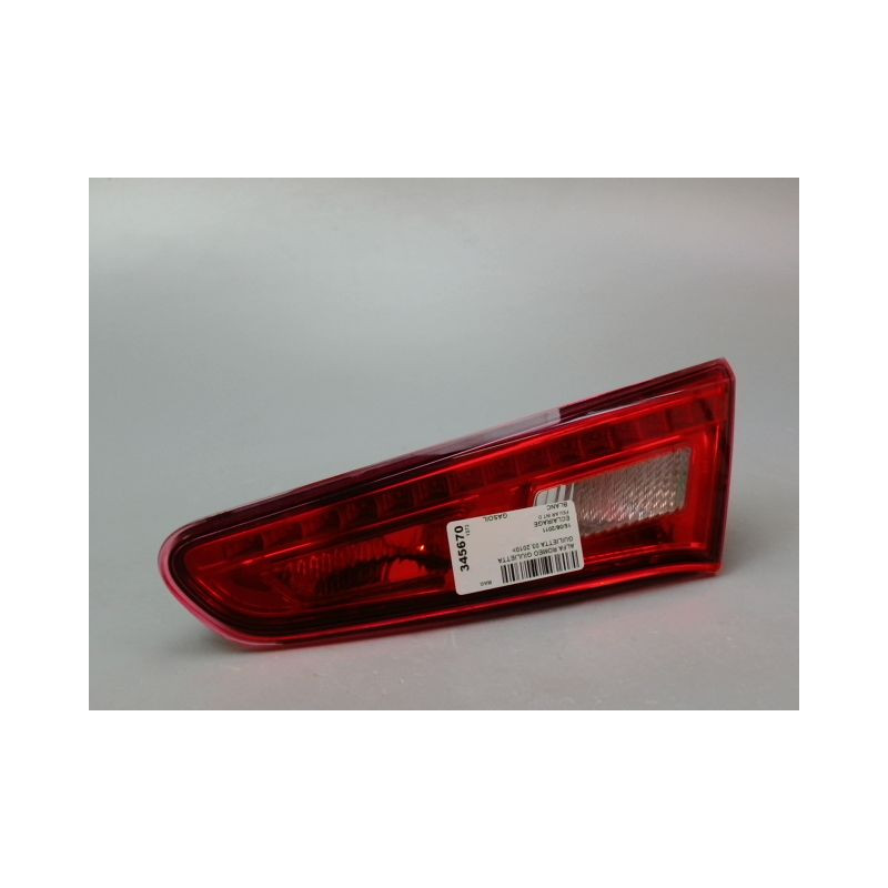 FEU ARRIERE INTERIEUR DROIT ALFA ROMEO GUILIETTA 2010-