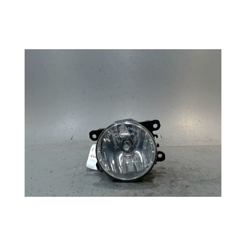 PHARE ANTIBROUILLARD AVANT DROIT DACIA DUSTER