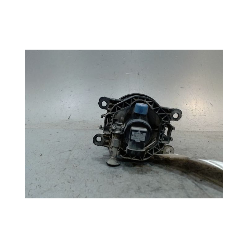 PHARE ANTIBROUILLARD AVANT DROIT DACIA DUSTER