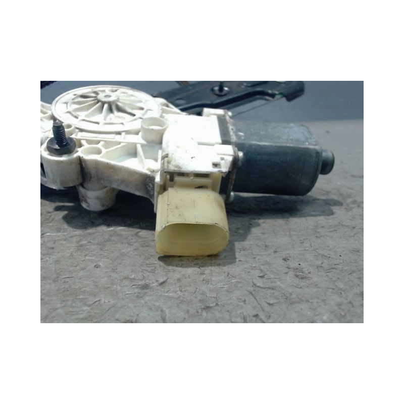 MECANISME+MOTEUR LEVE-GLACE AVANT DROIT BMW SERIE 1