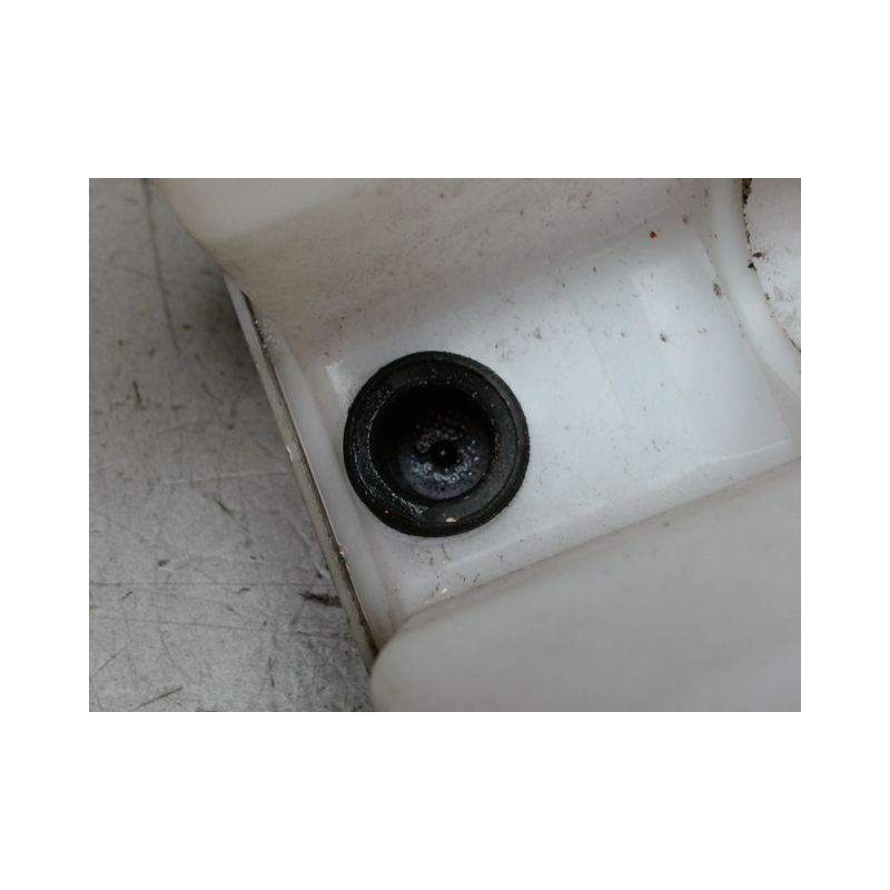 RESERVOIR LAVE-GLACE AVANT RENAULT CLIO