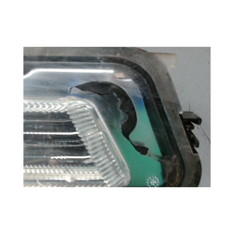 FEUX POSITION DROIT FORD MONDEO