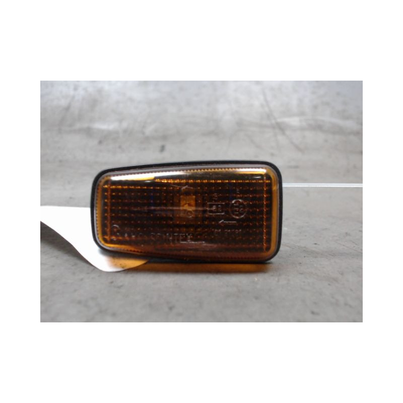 REPETITEUR AILE GAUCHE CITROEN ZX 94-98