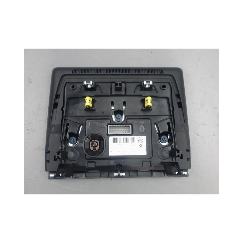 ECRAN GPS RENAULT CLIO