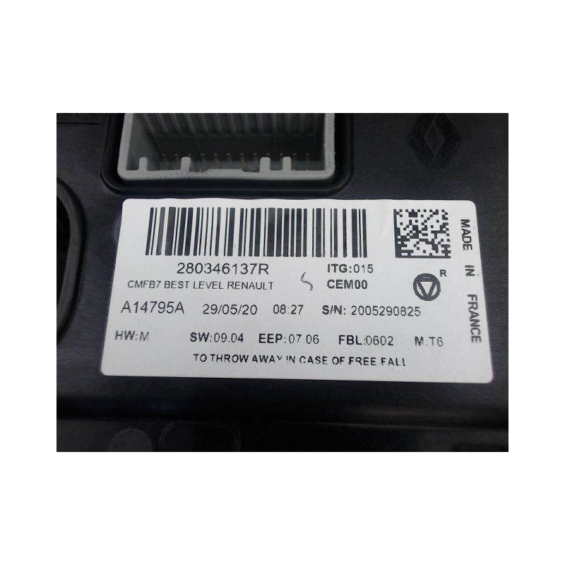 ECRAN GPS RENAULT CLIO