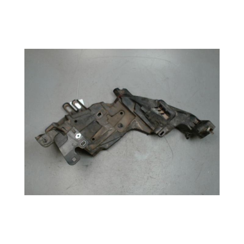 SUPPORT PHARE DROIT RENAULT MEGANE