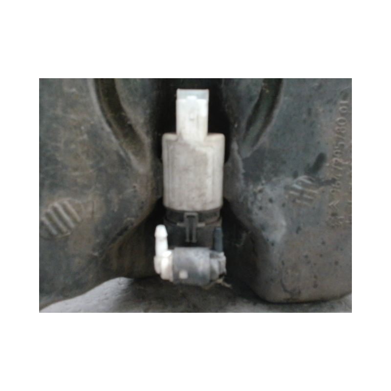 RESERVOIR LAVE-GLACE AVANT CITROEN C5 2001-2004