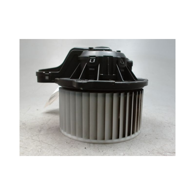 MOTEUR VENTILATEUR CHAUFFAGE KIA CARENS